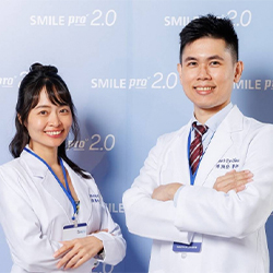 【白佳欣眼科中心SMILE PRO 2.0，AI技術客製化數據，精準再升級！】